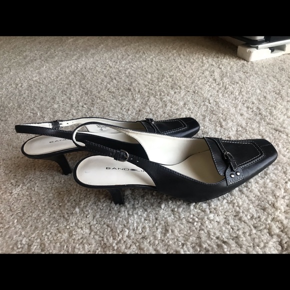 Sandals - Picture 2 of 7